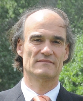Dr. Carlos E. Lanusse